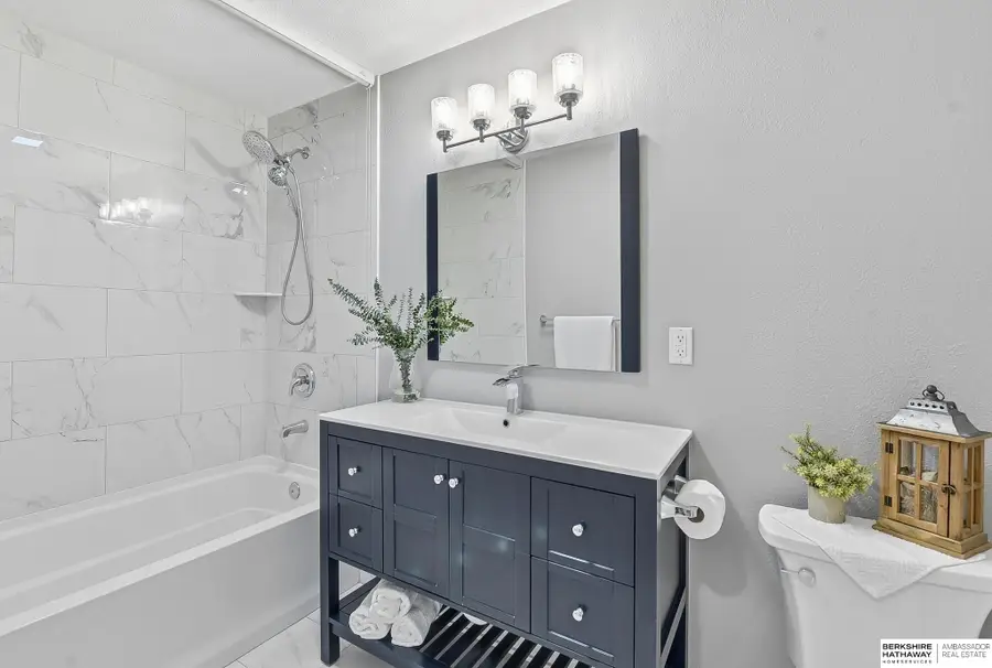 1106 Dorene Boulevard, Carter Lake, IA 51510 - #3