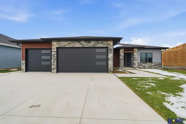 535 N 106th Street, Lincoln, NE 68527