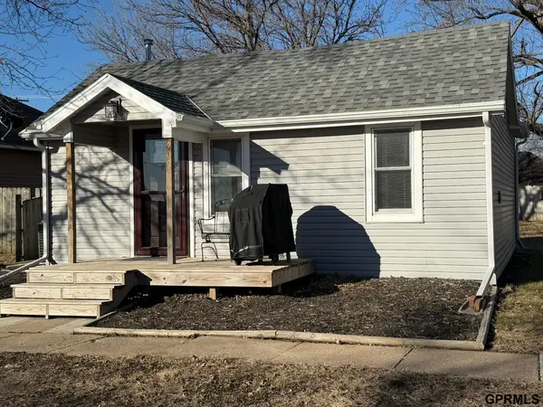 909 Fulton Avenue, Dorchester, NE 68343