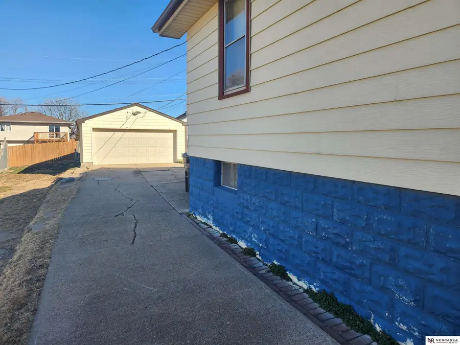 4602 Q Street, Omaha, NE 68117 - #2