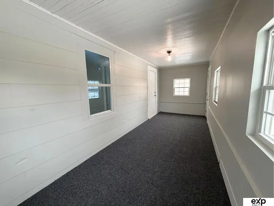 4740 N 40th Avenue, Omaha, NE 68111 - #2