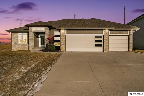 10017 S 181st Street, Omaha, NE 68136