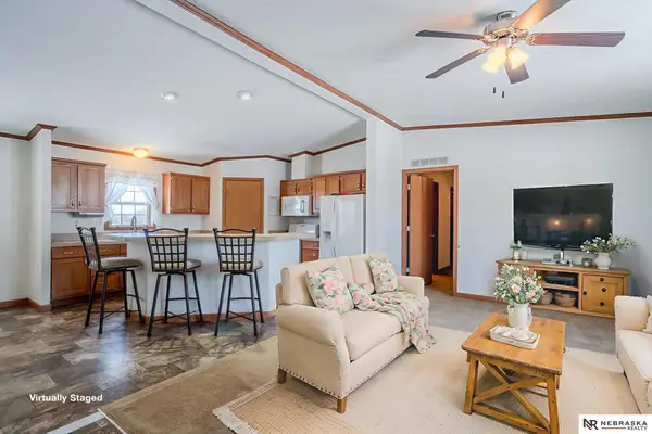 246 Mcginns Lake, North Bend, NE 68649