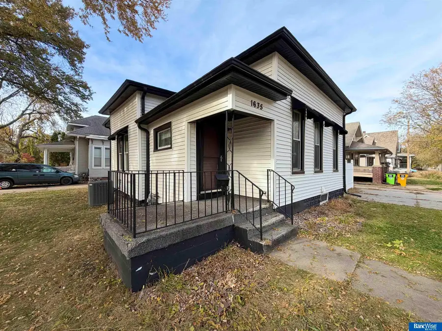 1635 S 13th Street, Lincoln, NE 68502 - #2