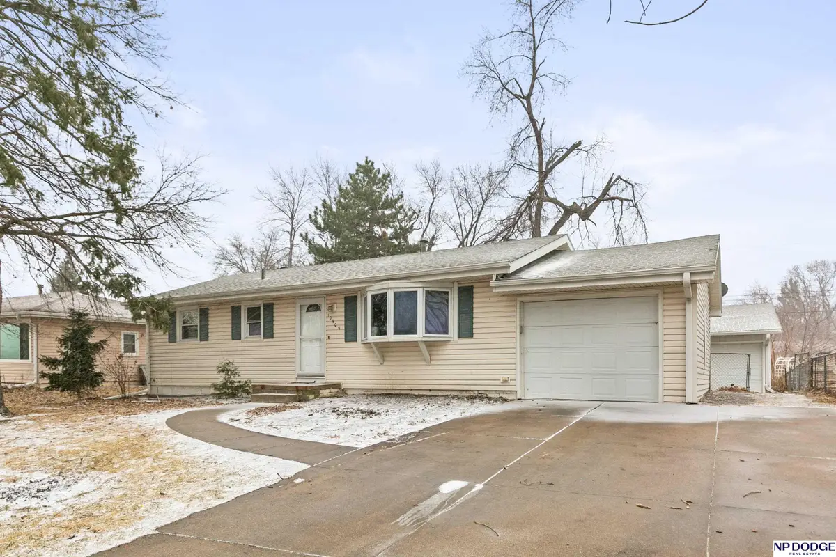 10909 Westover Road, Omaha, NE 68154 - #1