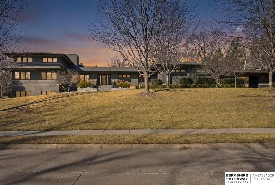 1718 Ridgewood Avenue, Omaha, NE 68124 - #2