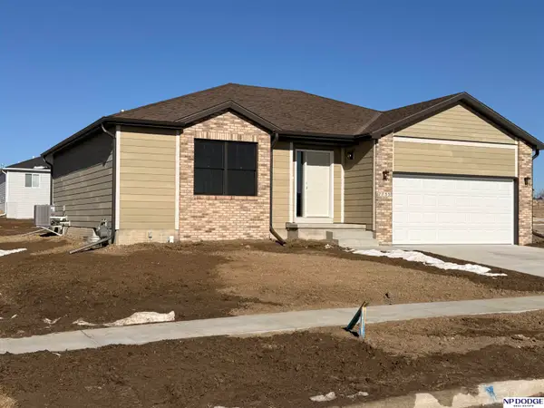 7755 Gulls Way, Lincoln, NE 68514