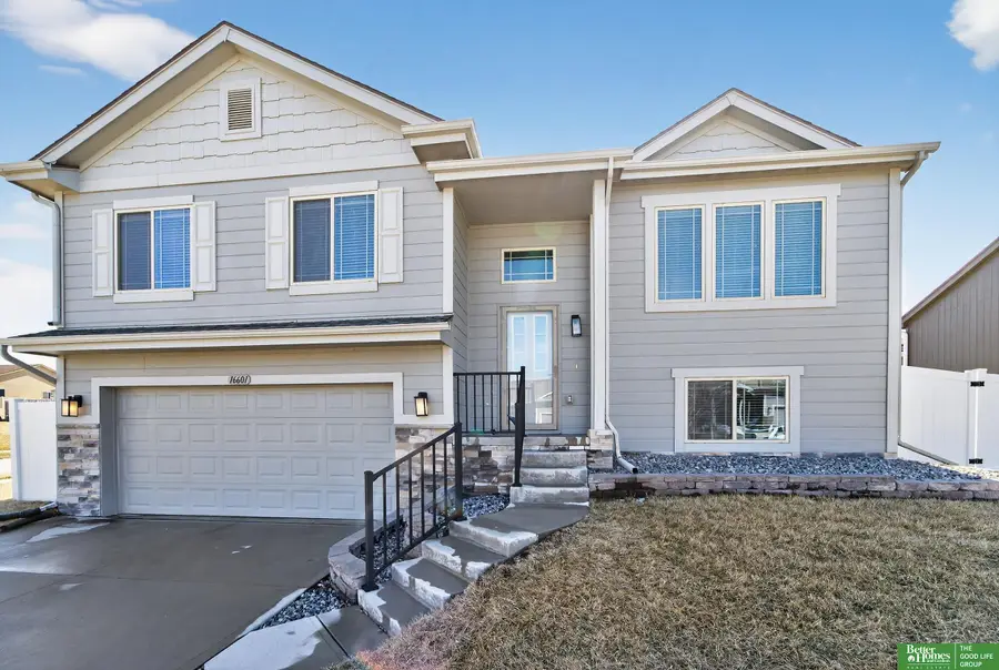 16601 Hanover Street, Bennington, NE 68007 - #3