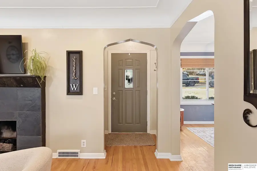 459 N 61st Street, Omaha, NE 68132 - #3