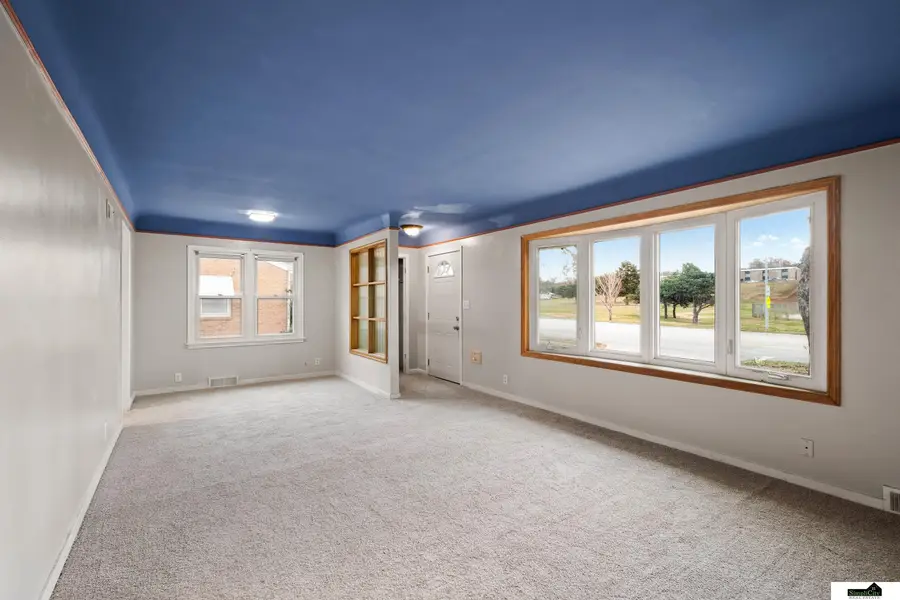 534 N 72nd Street, Omaha, NE 68114 - #2