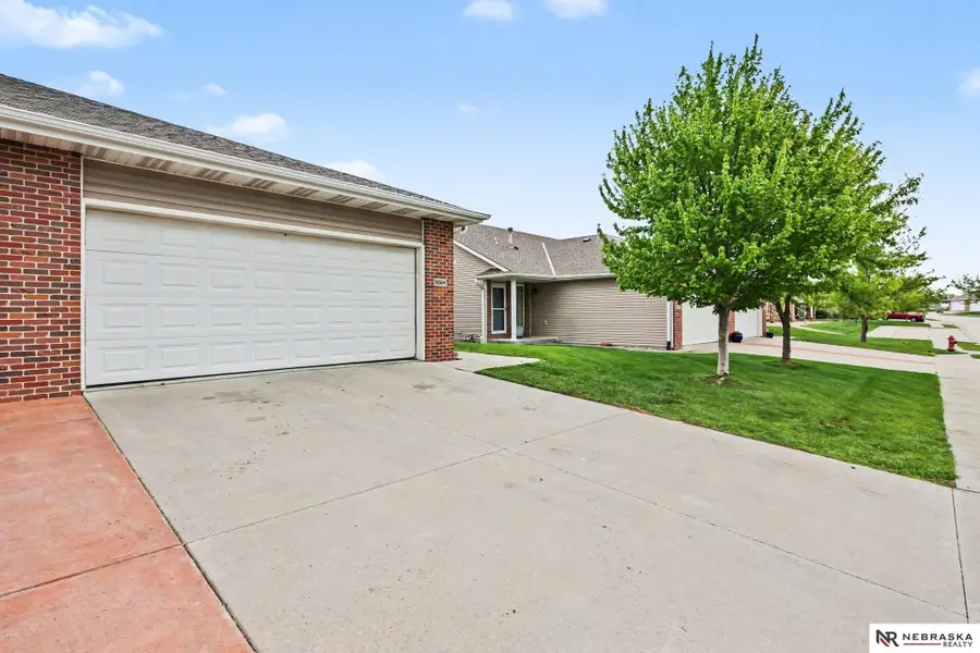 8604 Ridge Hollow Drive, Lincoln, NE 68526 - #3