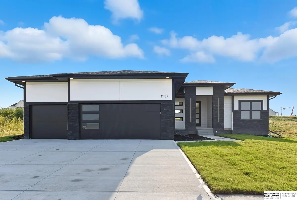 11107 S 218th Street, Gretna, NE 68028 - #1