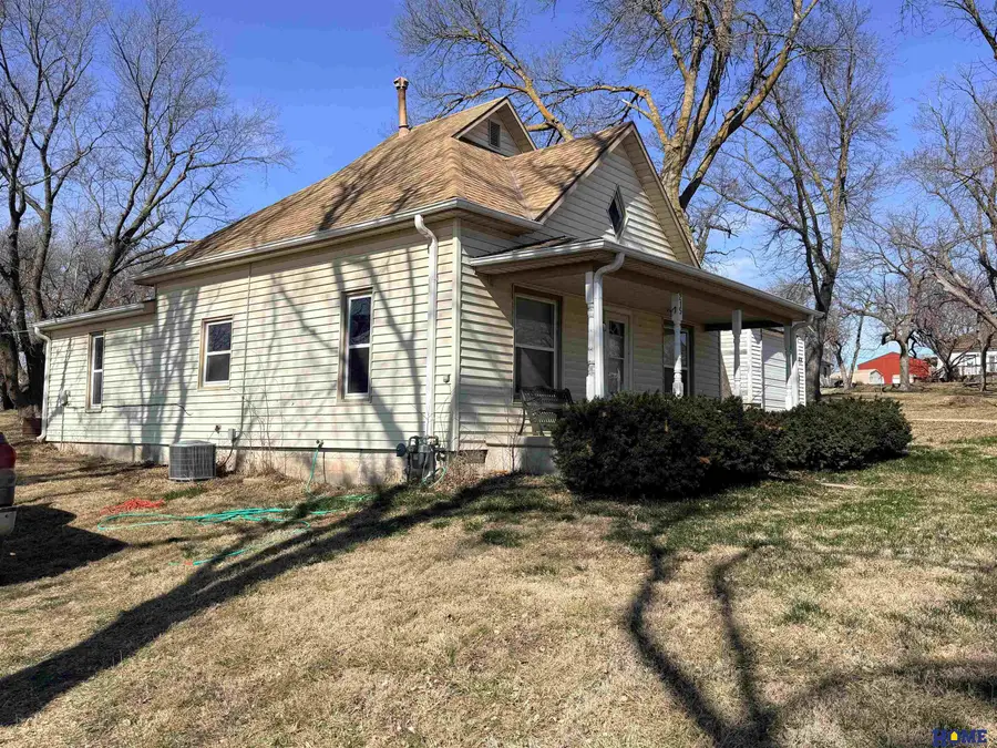 215 Perry Street, Odell, NE 68415 - #3