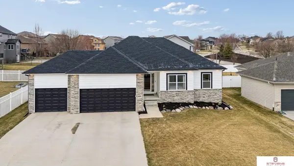 8022 N 159th Avenue, Bennington, NE 68007