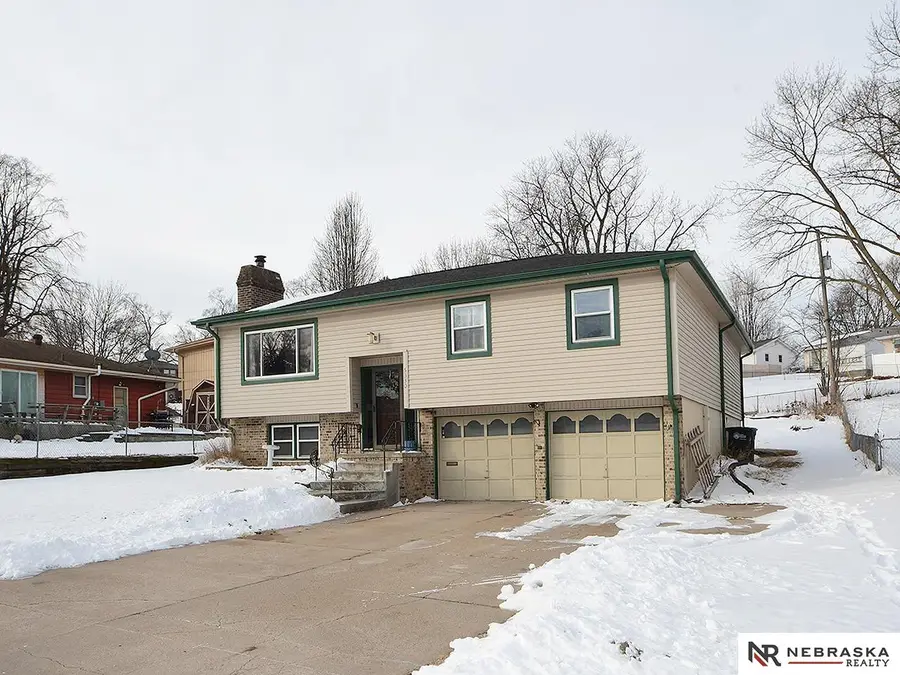 5330 S 91st Street, Omaha, NE 68127 - #2