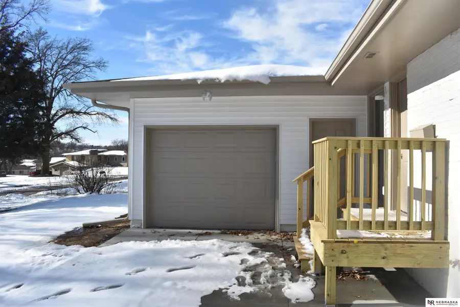 8512 Grand Ave, Omaha, NE 68134 - #3