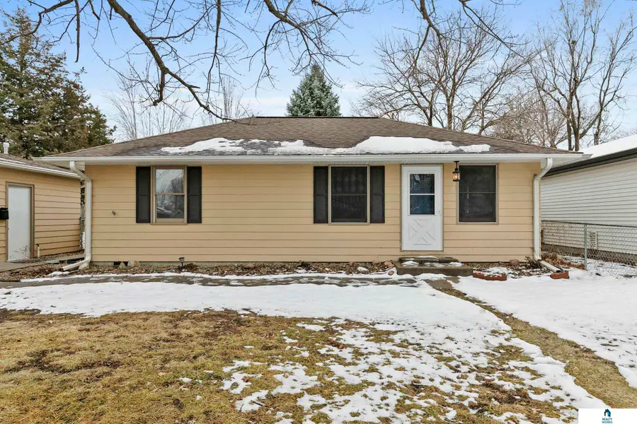 3265 Center Street, Lincoln, NE 68503 - #2