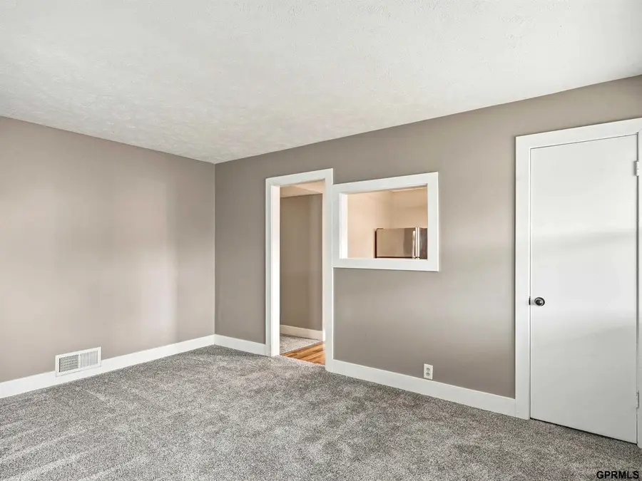 4528 S 61 Street, Omaha, NE 68117 - #3