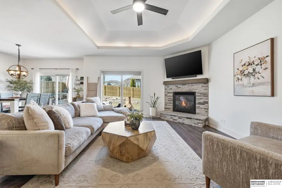 11604 S 110th Avenue, Papillion, NE 68046 - #2