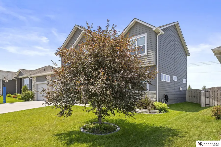 8008 N 167th Avenue, Bennington, NE 68007 - #3