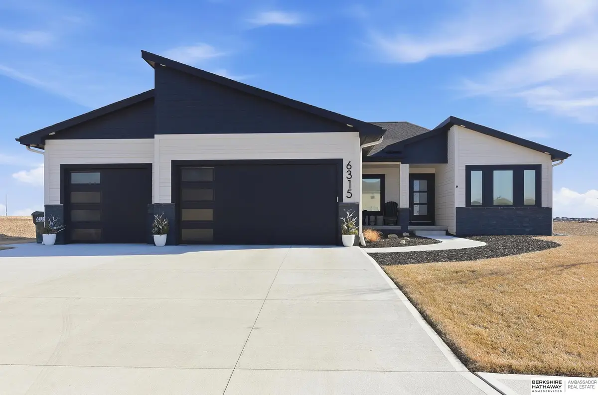 6315 N 207th Street, Elkhorn, NE 68022 - #1