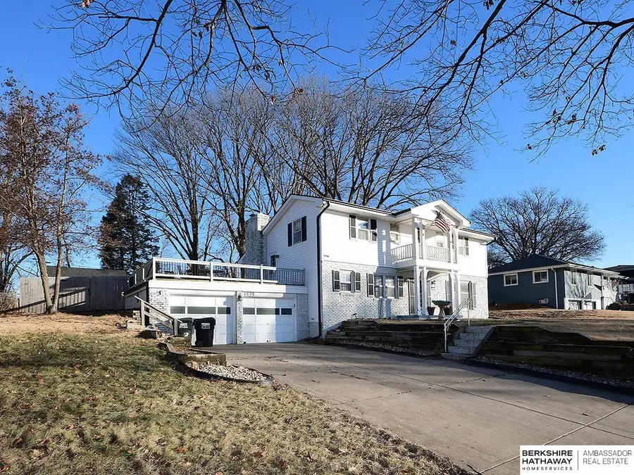 4638 Manchester Drive, Omaha, NE 68152 - #2