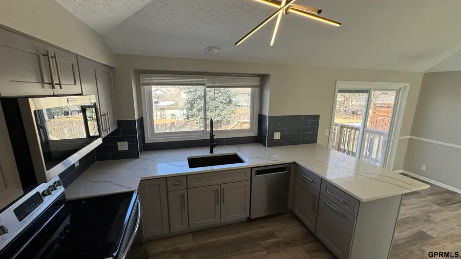 11226 Ellison Avenue, Omaha, NE 68164 - #3