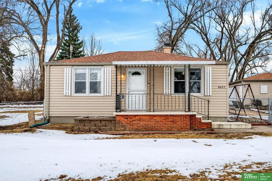 6923 N 60th Street, Omaha, NE 68152 - #2
