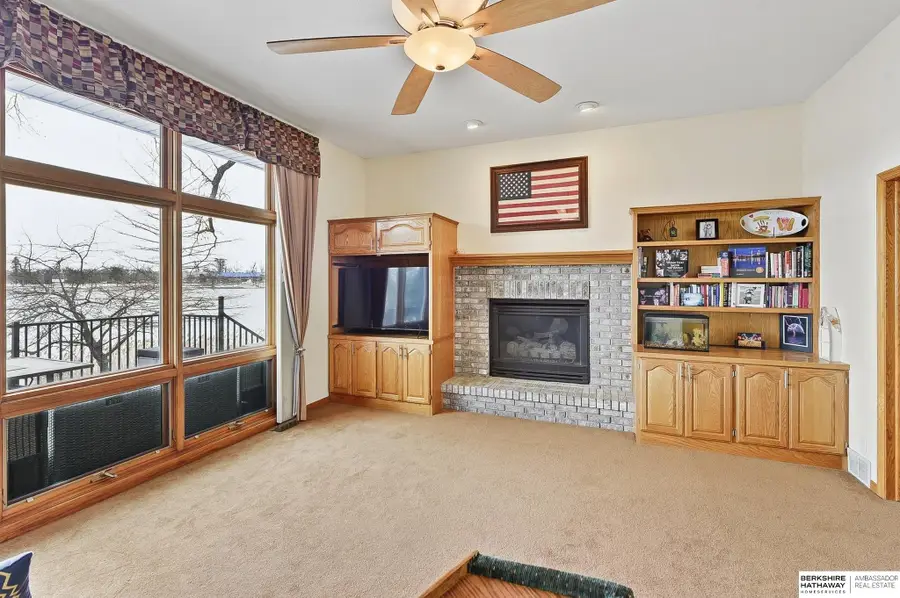 111 Shoreline Drive, Carter Lake, IA 51510 - #3