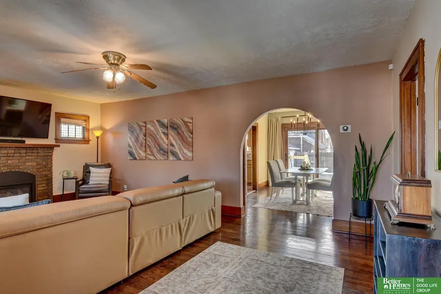 2747 Iowa Street, Omaha, NE 68112 - #3