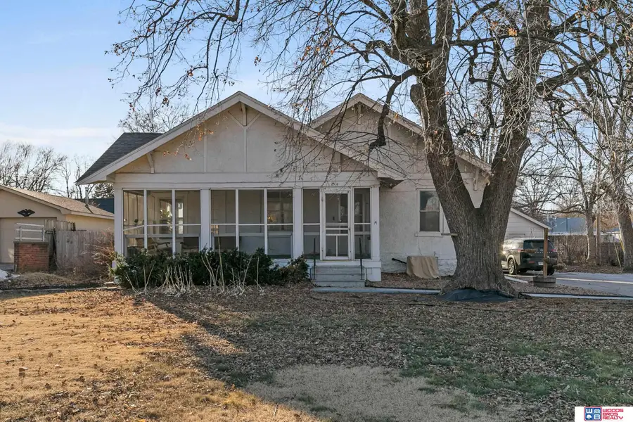 2351 S 40th Street, Lincoln, NE 68506 - #2