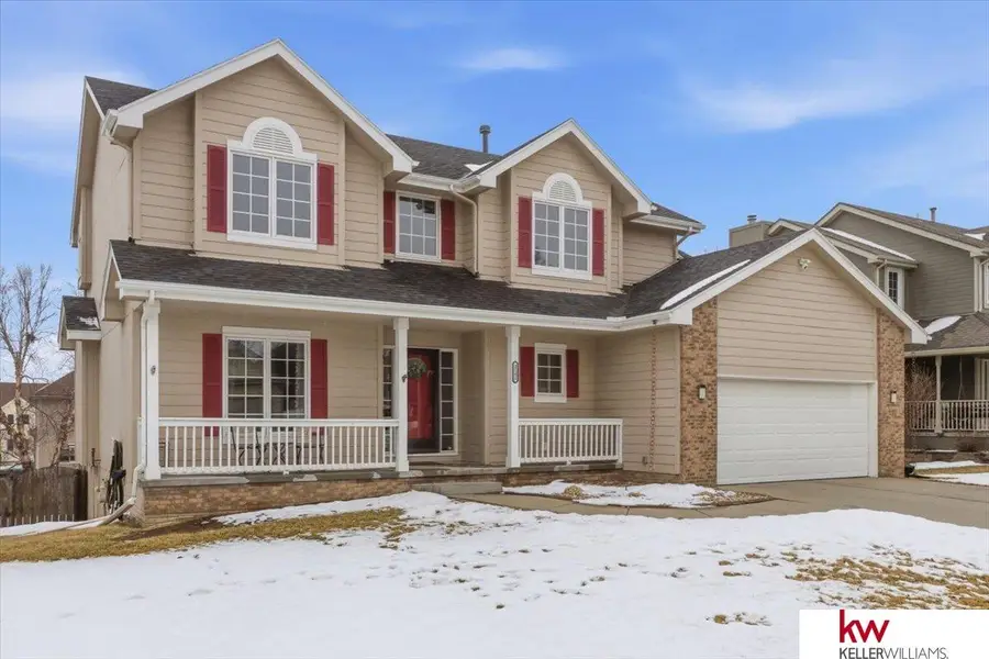 2141 Ashwood Avenue, Papillion, NE 68133 - #2