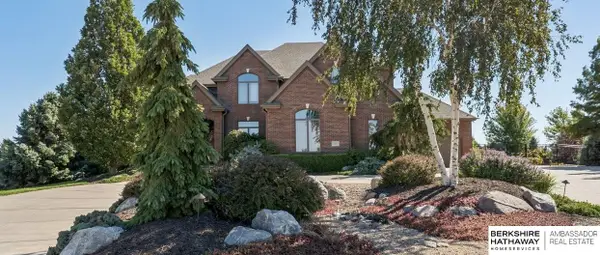 19205 Grande Avenue Circle, Omaha, NE 68022