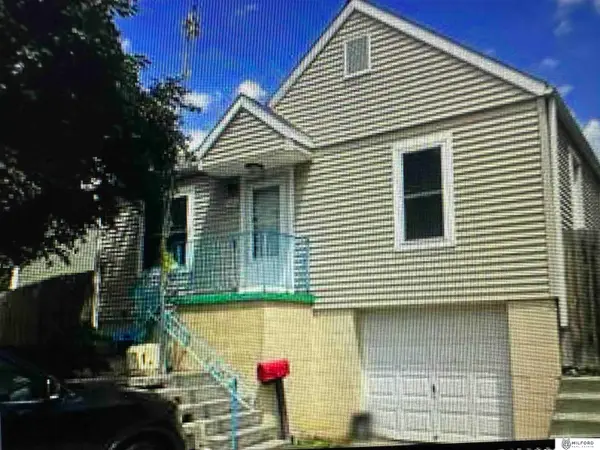 3860 Franklin Street, Omaha, NE 68111