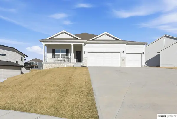 1090 Hazel Lane, Springfield, NE 68059