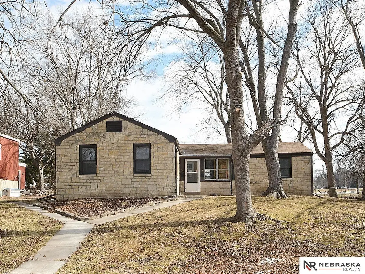 350 S 38 Street, Lincoln, NE 68510 - #1