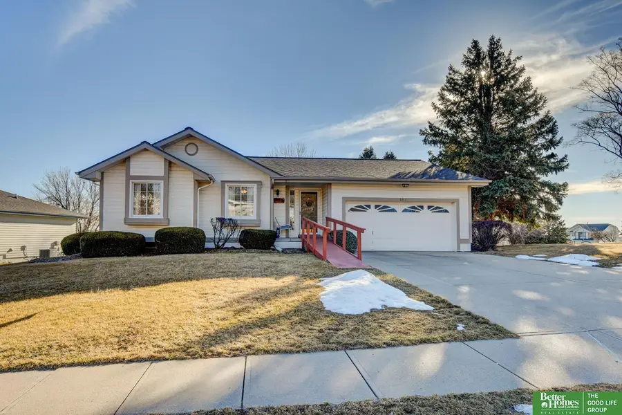 8141 S 69th Street, La Vista, NE 68128 - #3