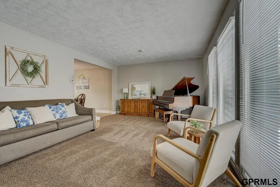 2917 Daniell Circle, Bellevue, NE 68123 - #3