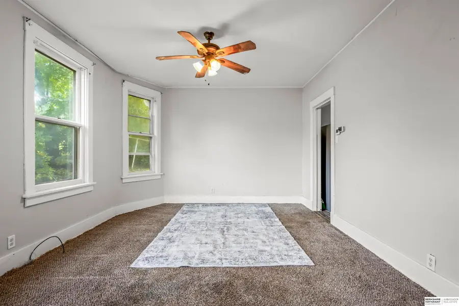 4215 Camden Avenue, Omaha, NE 68111 - #3