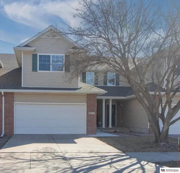 8811 Venice Lane, Lincoln, NE 68526