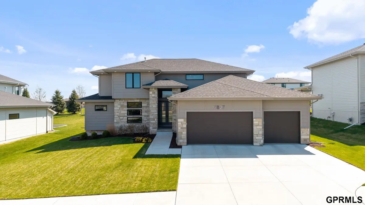 3827 S 212th Street, Elkhorn, NE 68022 - #1