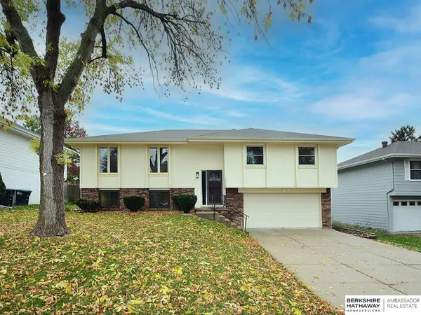 10829 Sahler Street, Omaha, NE 68164