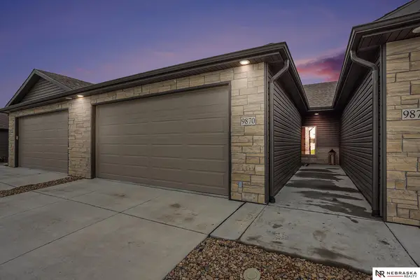 9870 Del Rio Drive, Lincoln, NE 68516