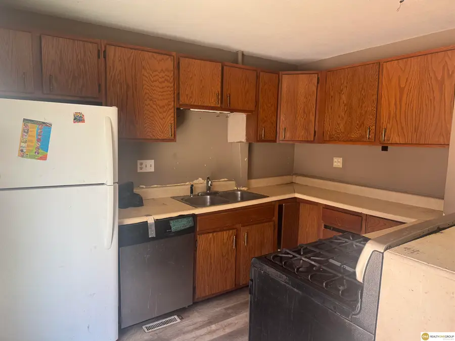2202 S 14th Street, Omaha, NE 68108 - #2