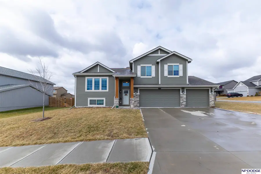 14802 S 19th Street, Bellevue, NE 68123 - #2