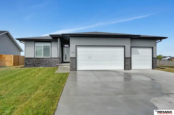 1624 W Trout Drive, Lincoln, NE 68521