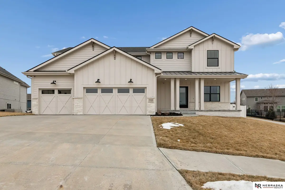 7123 N 172nd Street, Bennington, NE 68007 - #1