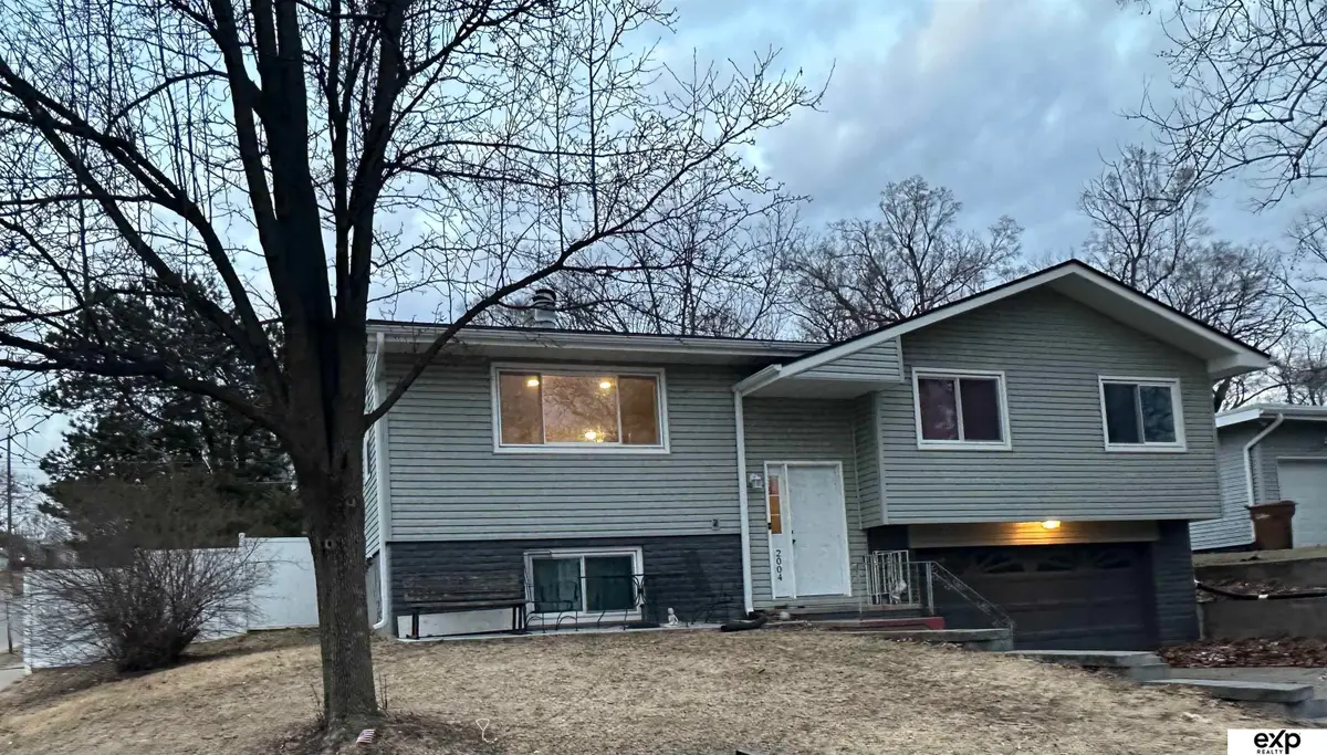 2004 Pleasantview Lane, Bellevue, NE 68005 - #1