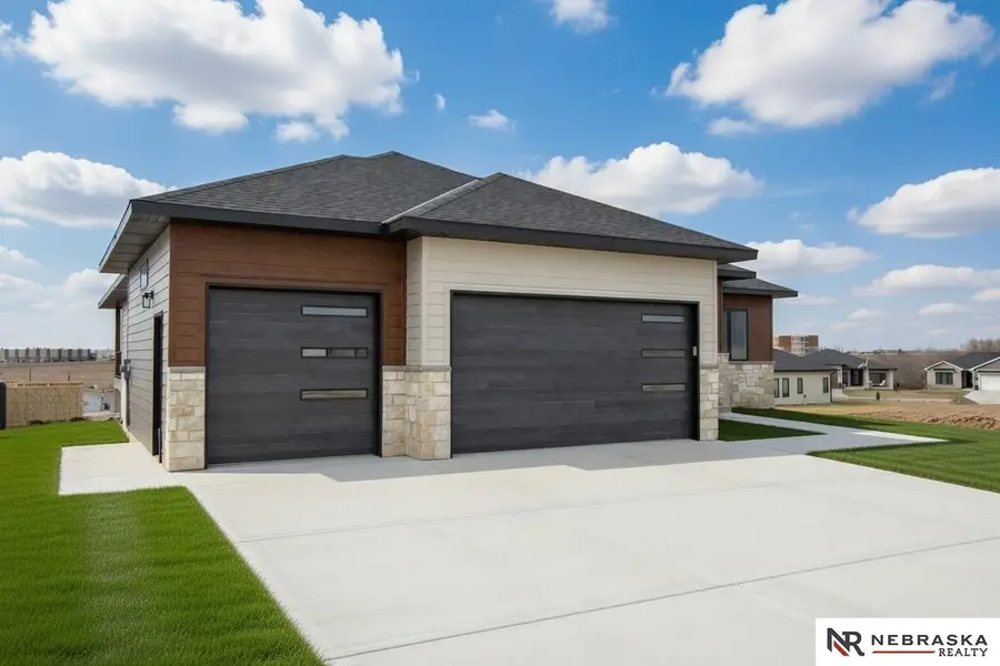 9401 S 87th Street, Lincoln, NE 68526 - #2