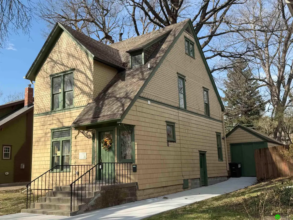 2007 Pepper Avenue, Lincoln, NE 68502 - #1